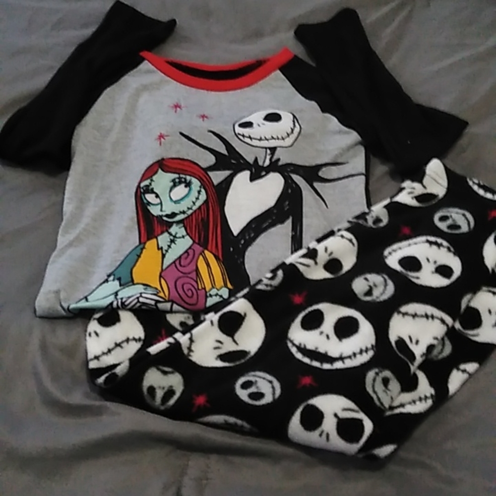 Girls Nightmare Before Christmas Pajamas.